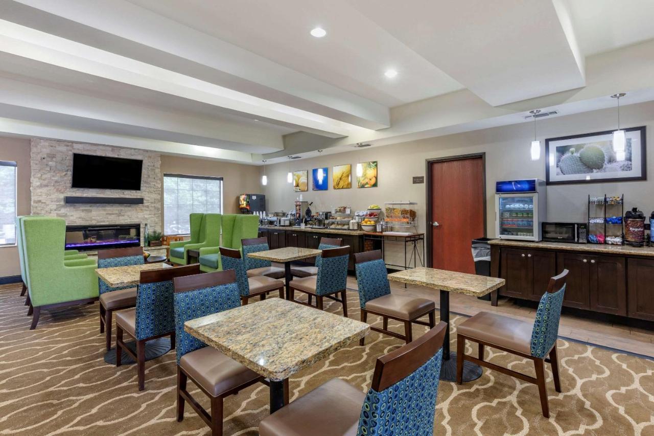 Comfort Inn & Suites Paris Dış mekan fotoğraf