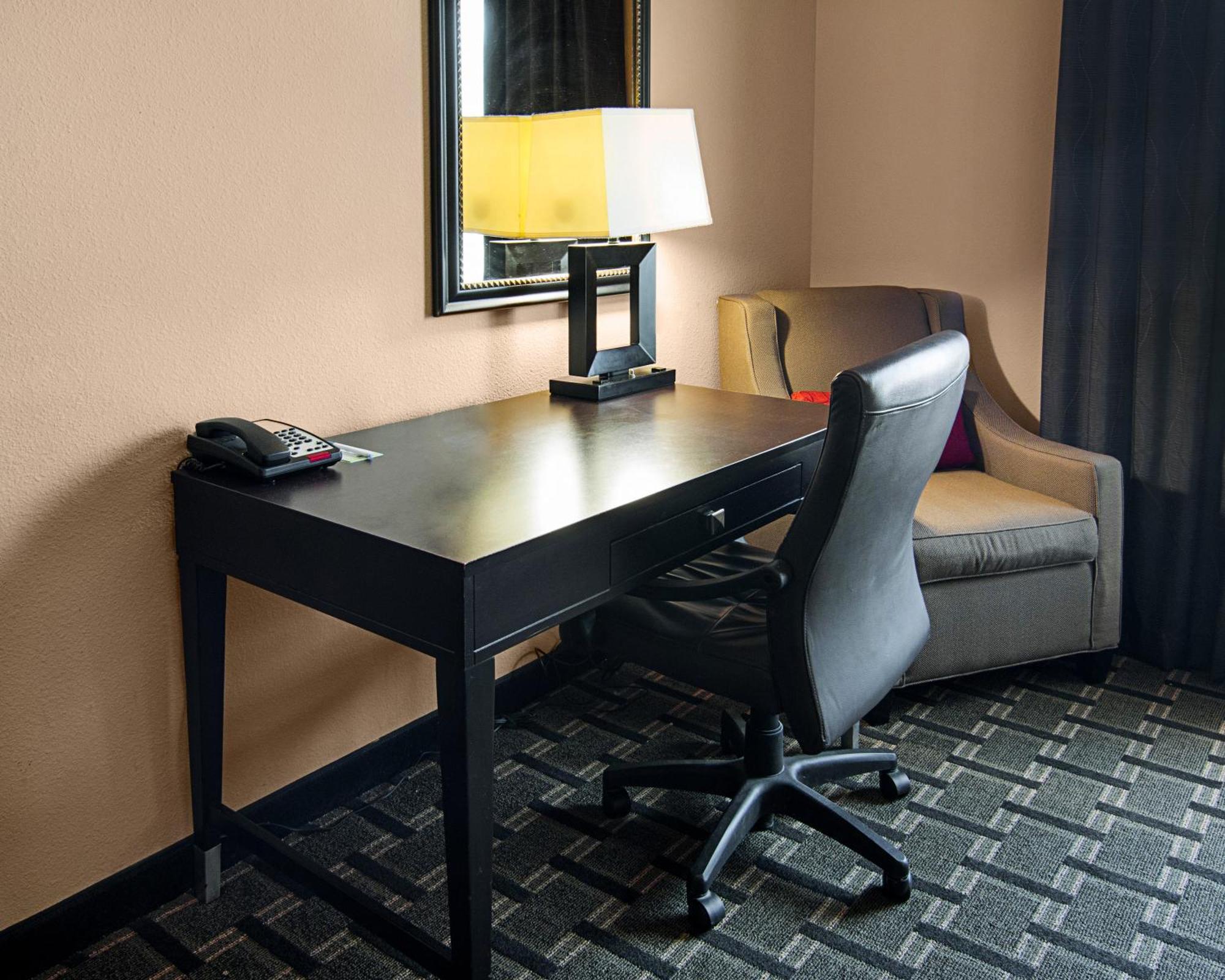 Comfort Inn & Suites Paris Dış mekan fotoğraf